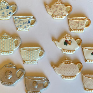 Biscuits théière et tasse à thé vintage
